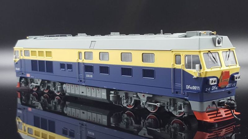 東風(fēng)4C內(nèi)燃機(jī)車