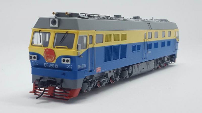 東風(fēng)4C內(nèi)燃機(jī)車